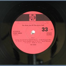 The Kinks Live At Kelvin Hall