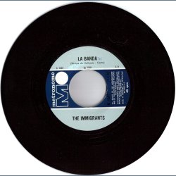 La Banda b/w Let Me Know