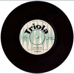 La La La (She Gives Me Love) b/w Games We Play