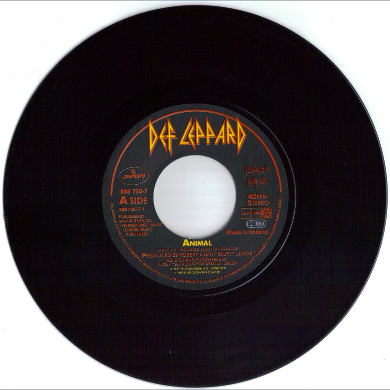 Animal b/w Tear It Down - Original Dutch Issue