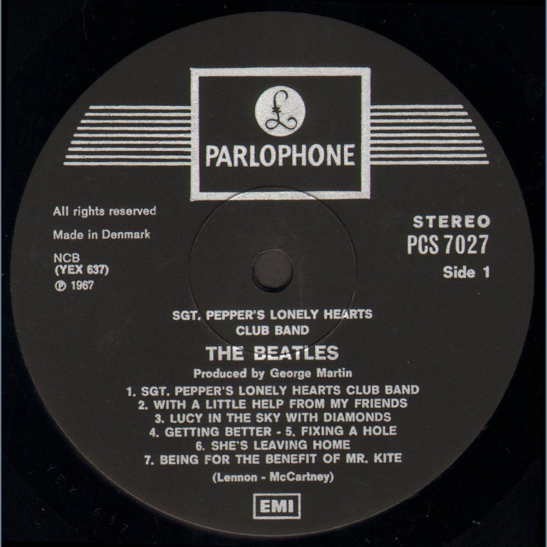 Sgt. Pepper's Lonely Hearts Club Band - 1969 Danish Parlophone label 2nd Issue 13-track LP