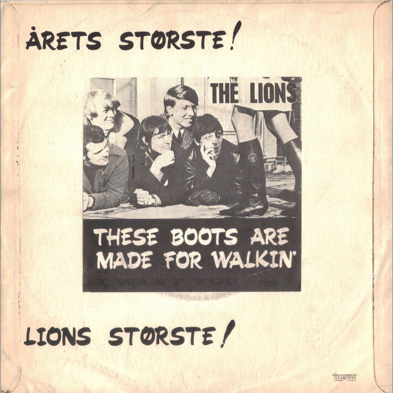 Dedicated Follower Of Fashion b/w Sittin' On My Sofa - Original DK/Norway Issue