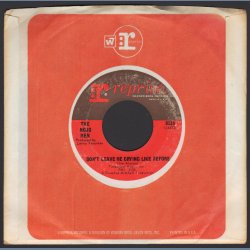Sit Down, I Think I Love You b/w Don't Leave Me Crying Like Before - Original 1967 US 2-track 7" Sin