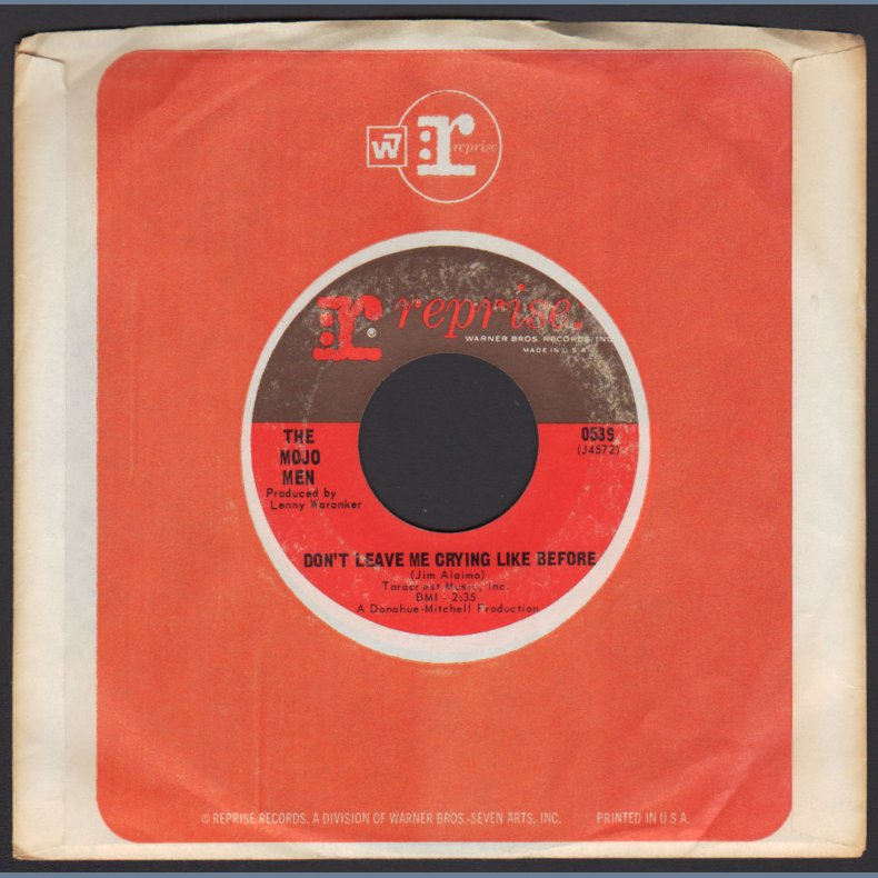 Sit Down, I Think I Love You b/w Don't Leave Me Crying Like Before - Original 1967 US 2-track 7" Sin