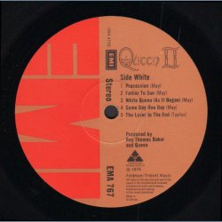 Queen II - Original 1974 UK Elektra label 11-track LP