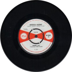 I Am Only Dreaming b/w Universal Vagrant - Original 1967 UK Island label 2-track 7" Single