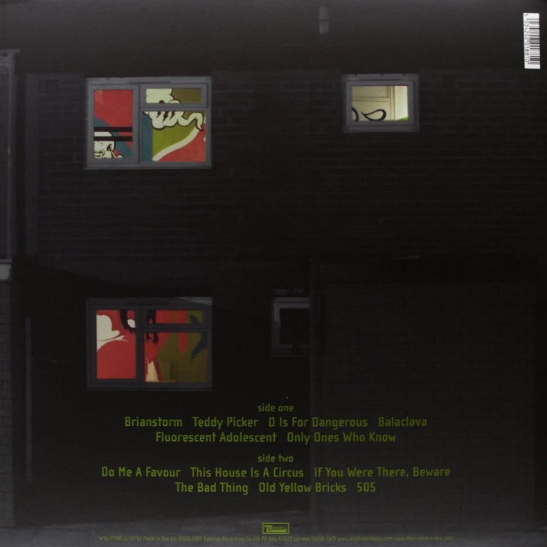 Favourite Worst Nightmare - 2007 European Domino label 12-track label LP